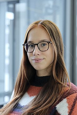 Frau  Elisa Friedrich