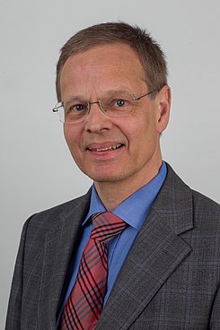 Herr PD Dr. med. Stephan Becher